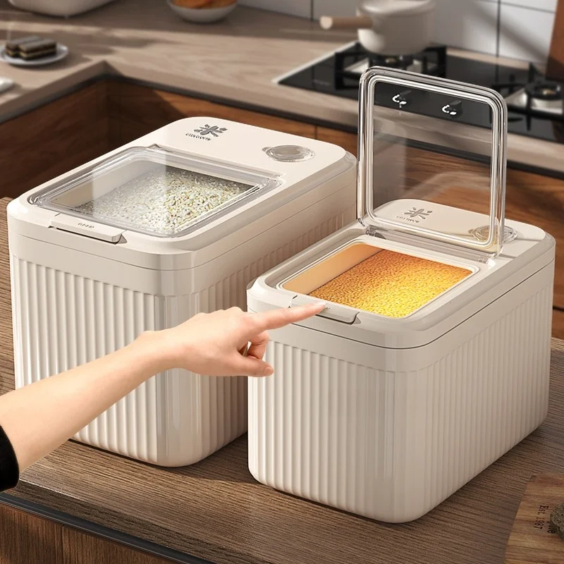 

Пластиковый контейнер для хранения риса, влагонепроницаемый, защищенный от насекомых, для домашнего использования, новая модель 2025 года, большой объем (более 5 л), для кухни.