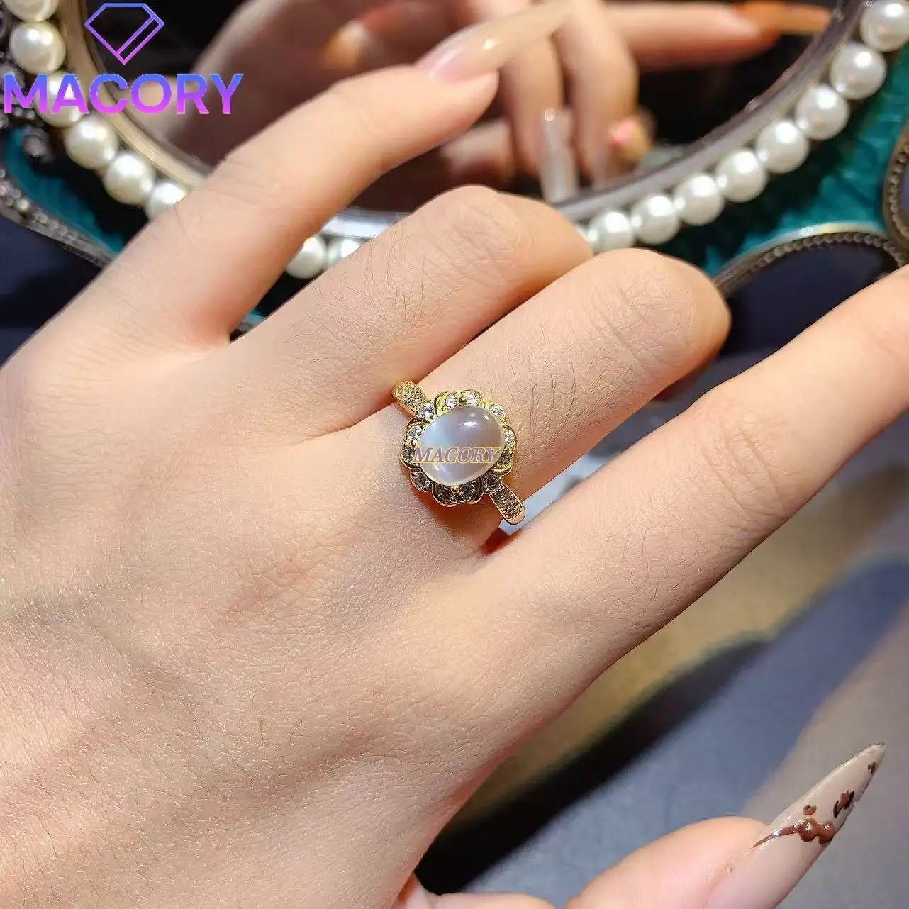 

New 925 sterling silver natural moonstone ring for women, suitable for various holidays, comes with a certificate