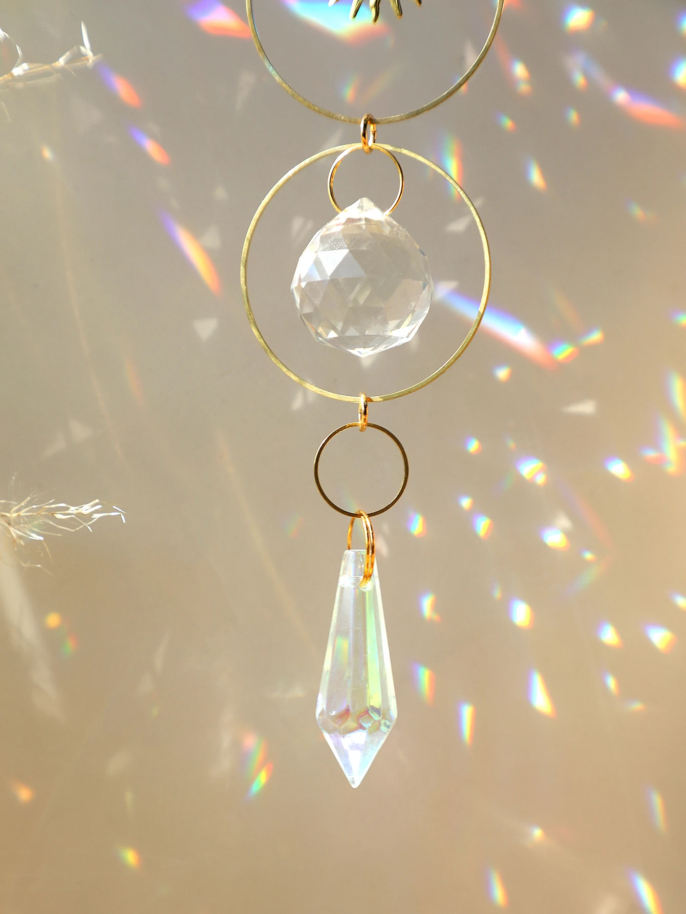 Golden Sun Catcher Crystal Light Catcher Prism Rainbow Maker Stained Glass Ball Suncatcher Car Pendant Wind Chimes Outdoor Decor
