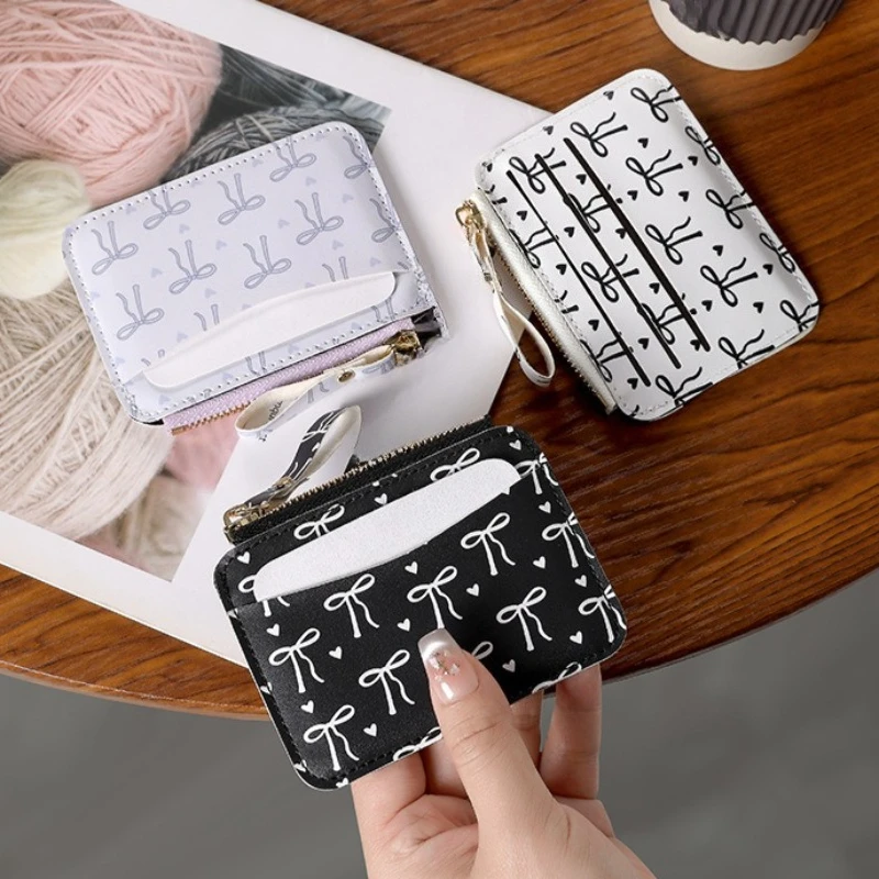 

Мини-кошелек для карт и документов с несколькими отделениями для карт, отделением для удостоверения личности, молниевой застежкой для монет, из искусственной кожи, ультратонкий, женский.