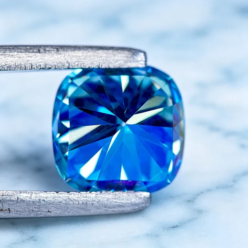 Moissanit-Stein, Kissenförmiger Schliff, Eisblauer Edelstein für DIY-Schmuckherstellung, Besteht Diamanttest mit Zertifikat – Detail 6