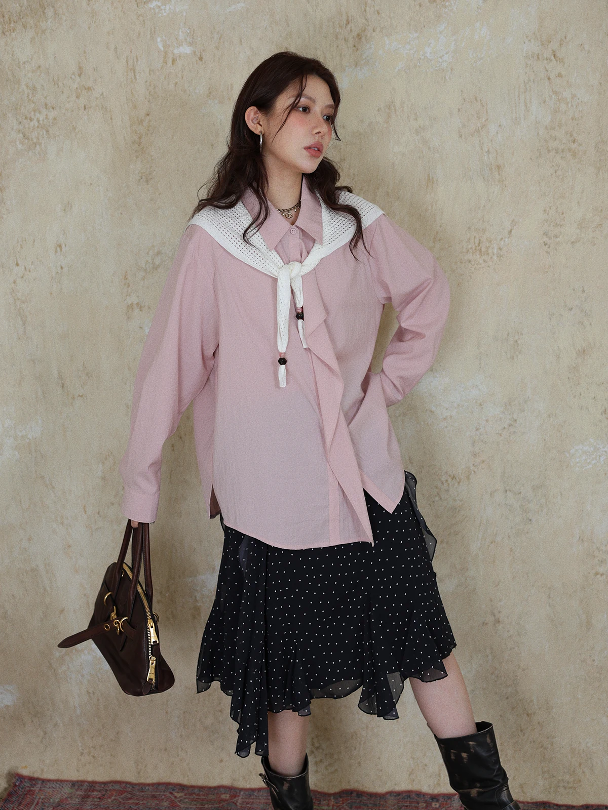 

DR Pink Long Sleeve Shirt Women's Loose Comfortable Fabric Spring White Enhancing Design with Shoulder Pad And Pleated Collar
