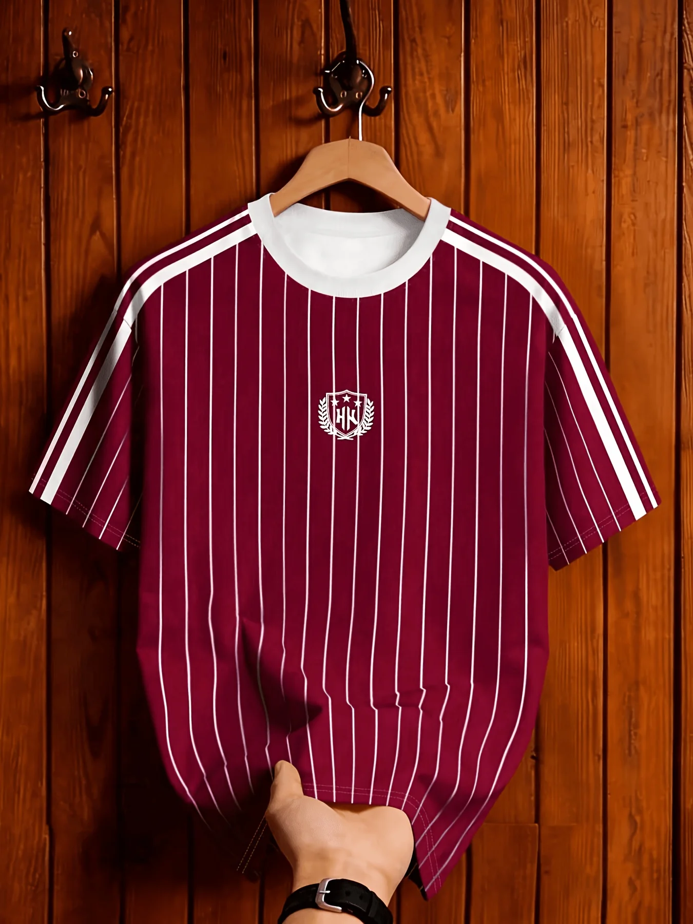Men's Summer Casual Striped T-Shirt, Color-Blocked Shoulder Stripe Shield Print, Breathable Versatile Crew Neck