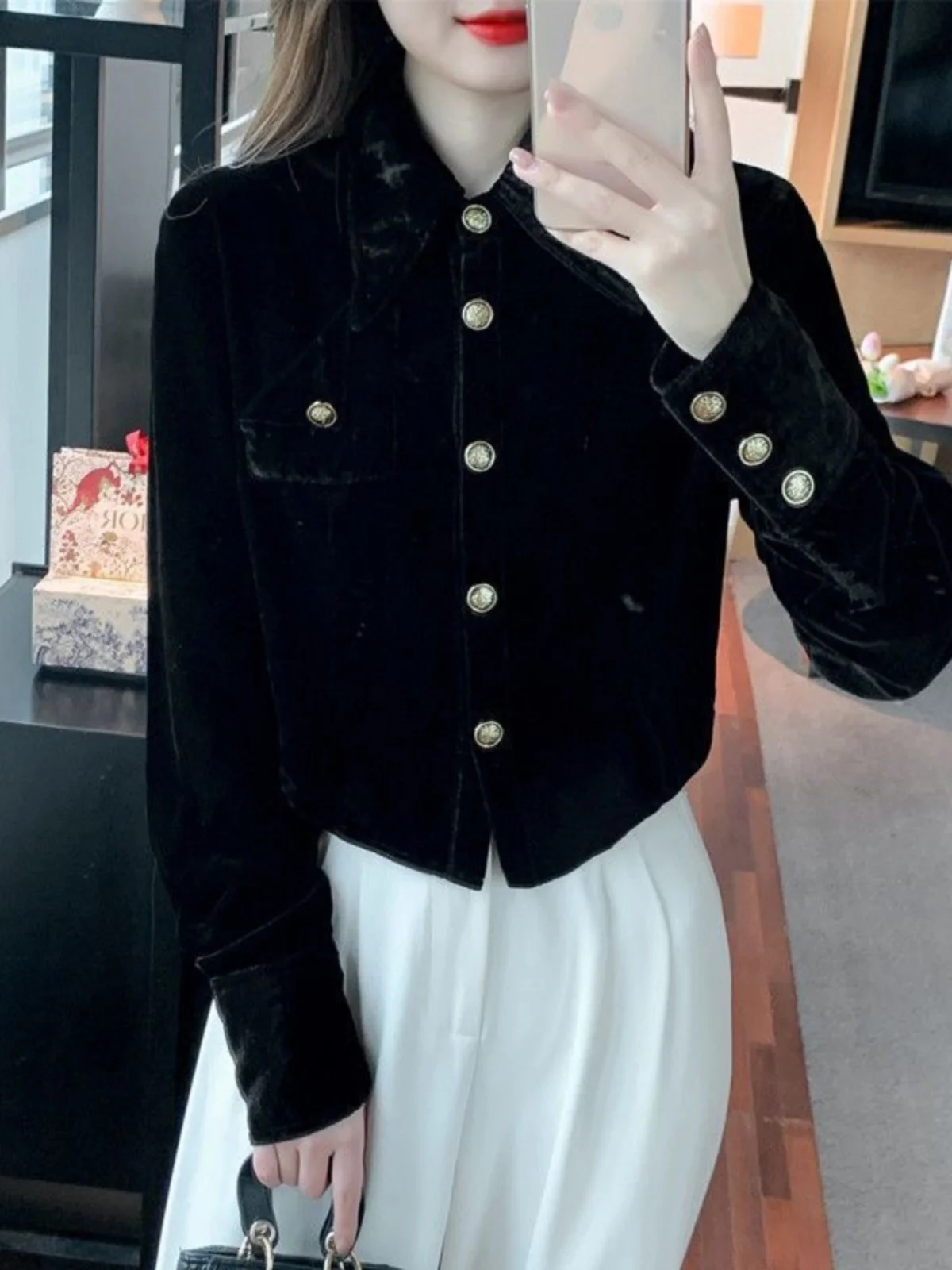 

Ретро-рубашка женская из бархата с длинным рукавом, модная повседневная, с воротником, на пуговицах, свободного кроя, из полиэстера, однотонная, осенняя