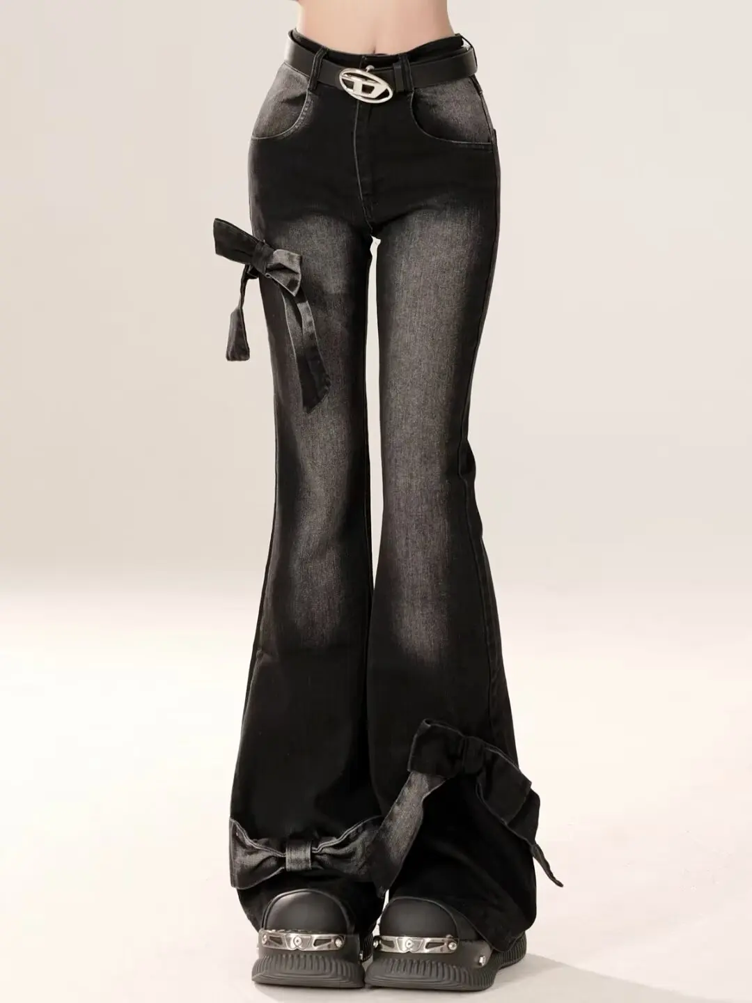 

Новые женские черные расклешенные джинсы в готическом стиле с бантом Harajuku, эстетические джинсовые брюки Y2K, ковбойские брюки с высокой талией, винтажная тройная одежда 2000-х годов