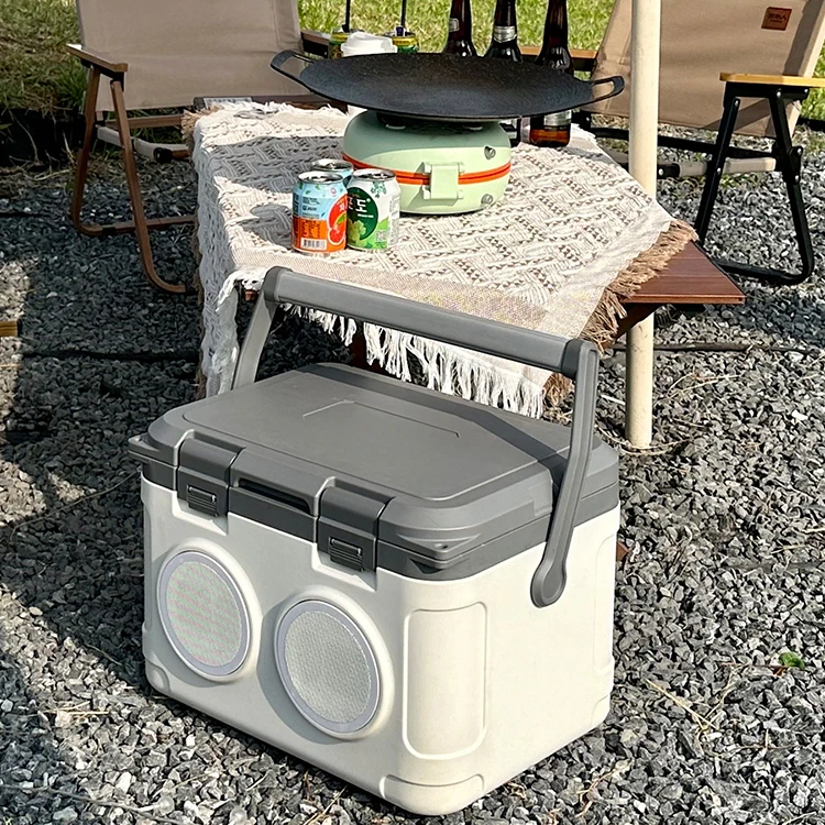 Plastic Insulated Ice Cooler Outdoor Box Portable Beer Can Drinking Cooler Box with Speakers