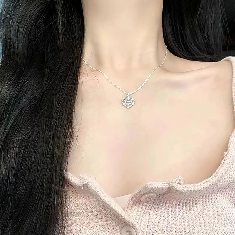 1Pc New Moonstone Love Necklaces For Women Girls Light Luxury Temperament Fashion Pendant Necklace Wedding Party Jewelry Gift