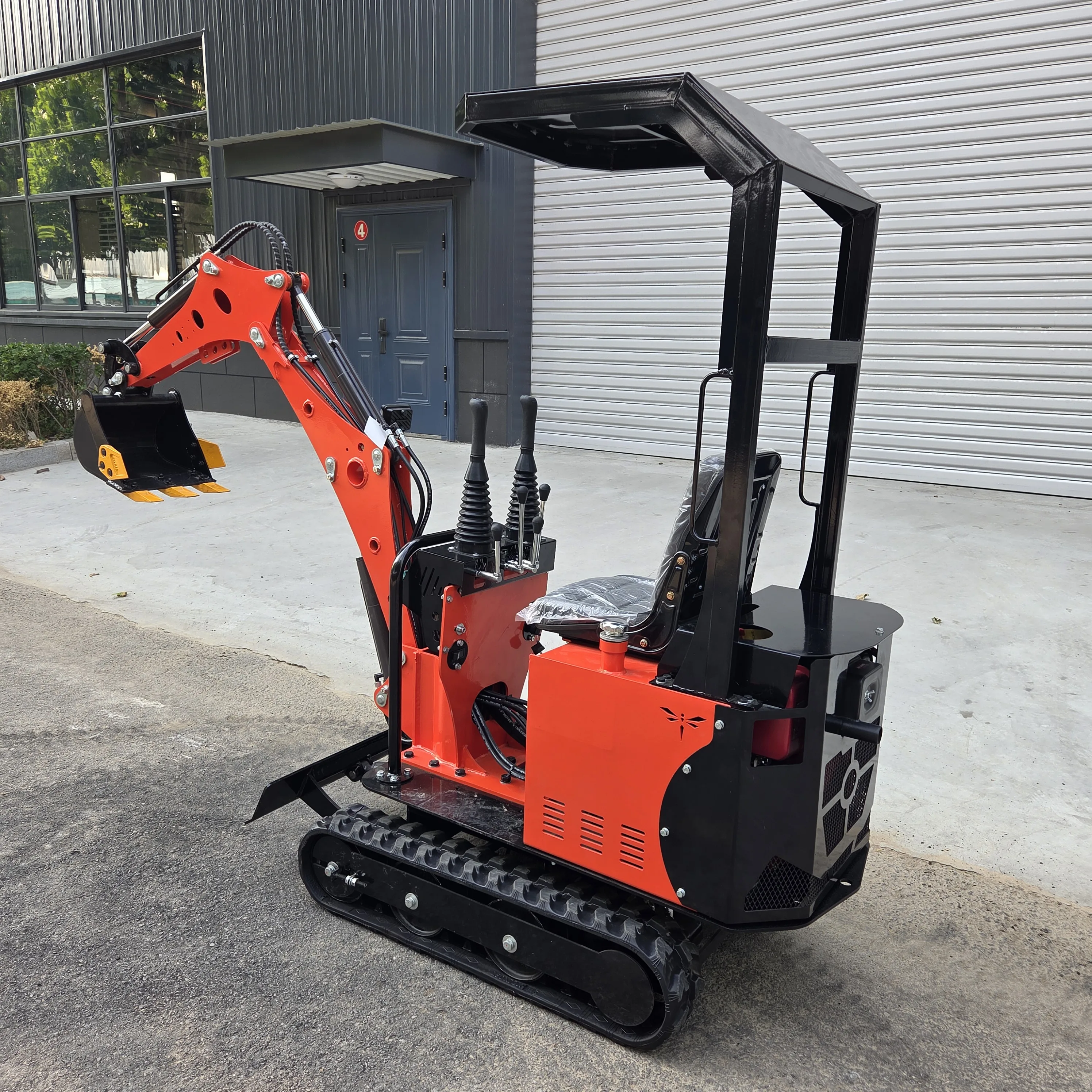 新型テールレスミニショベル 0.8トン EPAエンジン搭載 ミニショベル 都市建設・造園カスタマイズに最適