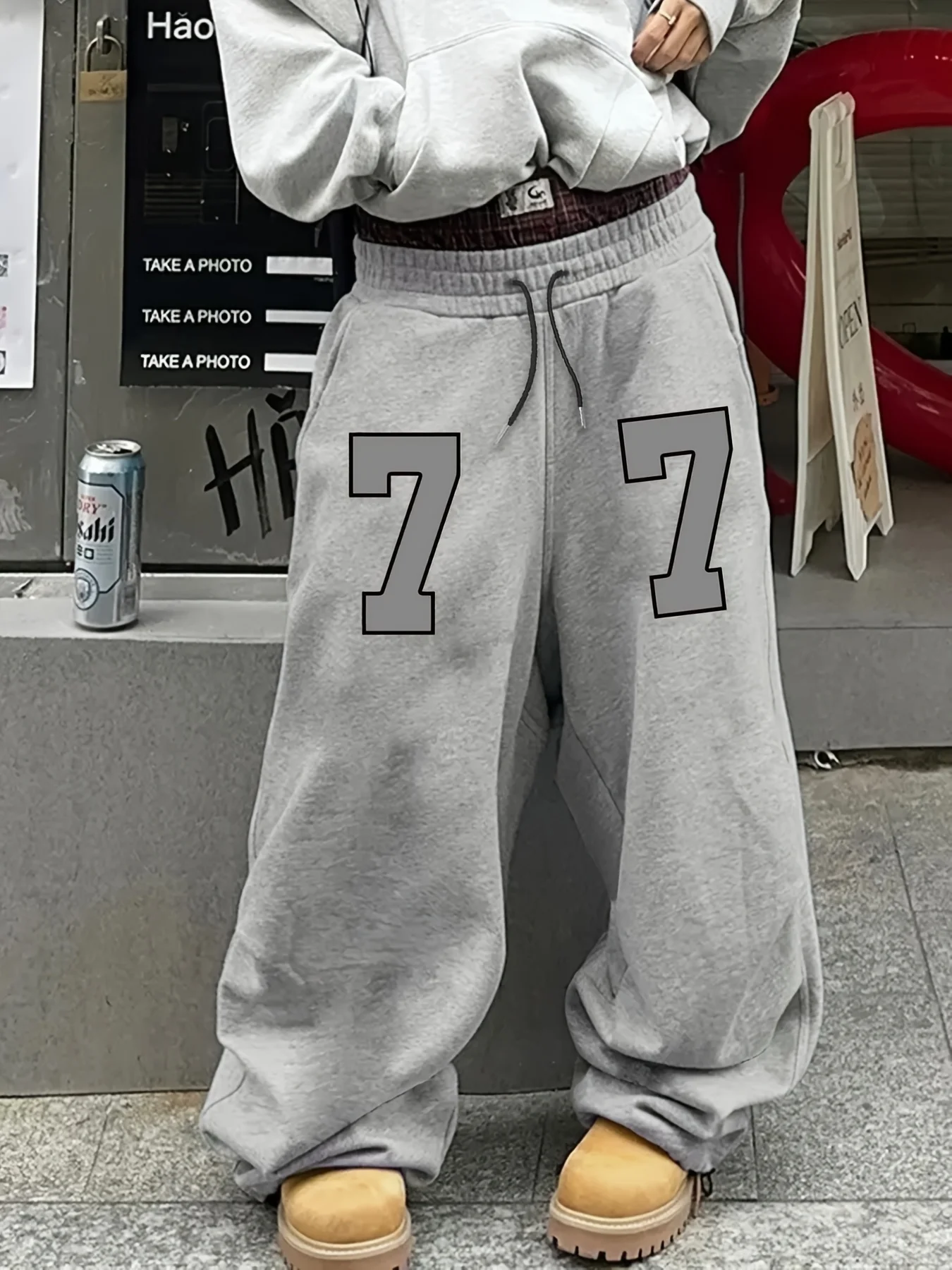 Men's outdoor drawstring loose sweatpants, digital 7 print, casual pants suitable for daily wear, trendy graphic design