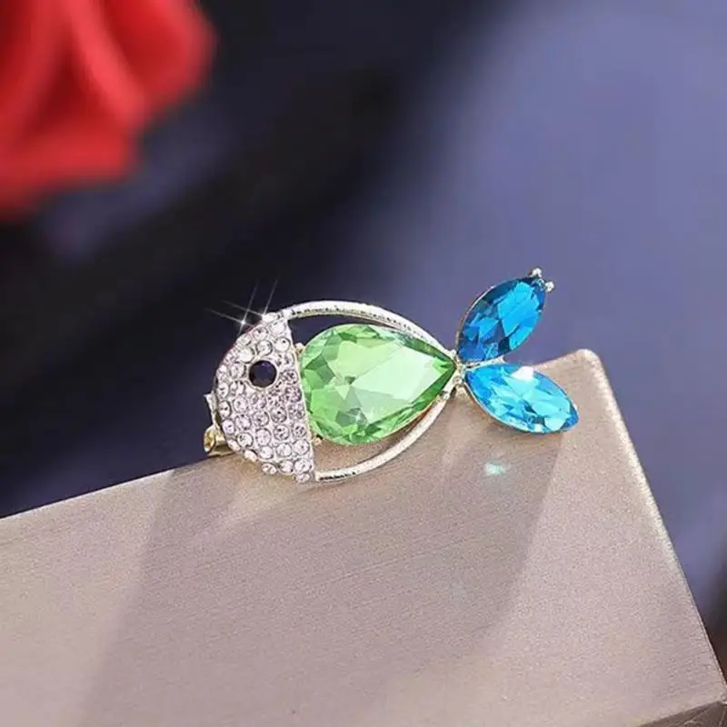 31BF Elegant Crystal Embellished Corsage Pin Alloy Brooch Pin Chest Jewelry Gift For Mothers And Friend