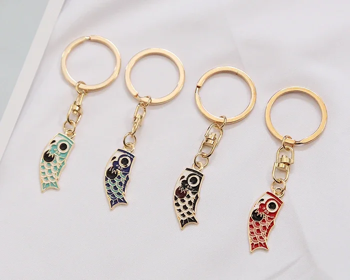 2025 Janpan Lucky Cat Koinobori Maneki Neko Good Fortune Carp Metal For Women Keychain Key Chain Car Bag Pendent D430