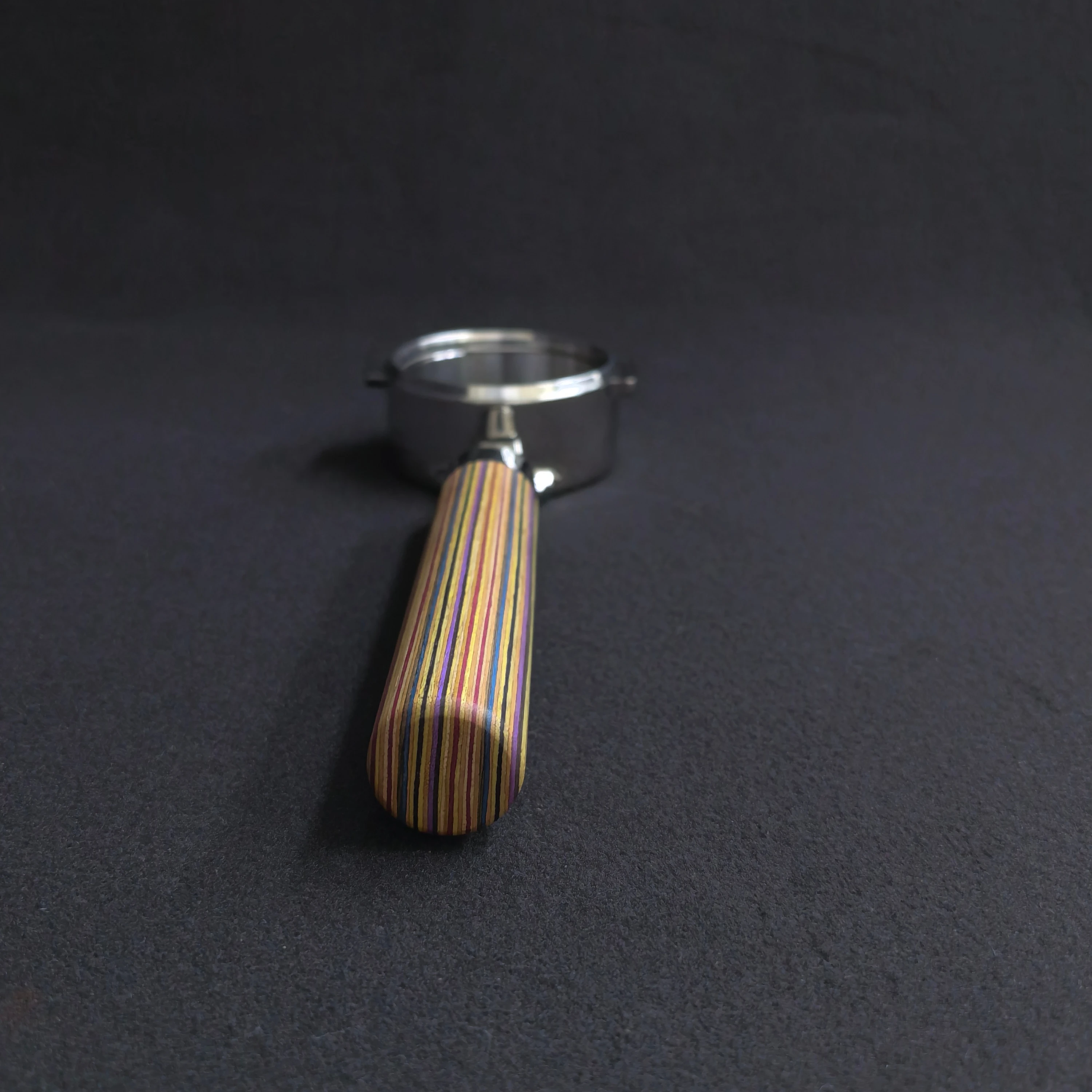 

Coffee Flat Portafilter Bottomless HANDLE FILTERHOLDERS for E61group,lamarzocco 316 Stainless Steel / Walnut