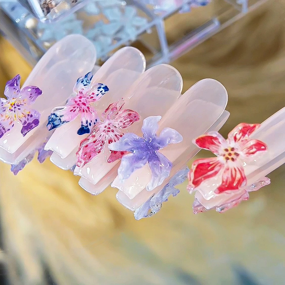 20 teile/beutel 3D Gepunktete Acryl Blume Nail art Charms Gemischte Gradienten Flache Rückseite Harz Lilie Nagel Dekorative Gefälschte Blume DIY Nagel teil