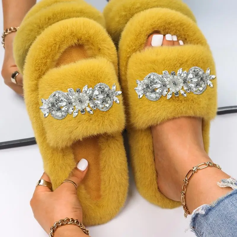 Ladies Fur Home Slippers Fluffy Slides for Women Faux Fur Flats Flip Flops Rhinestone Decor Luxury Sandals Platform Shoes