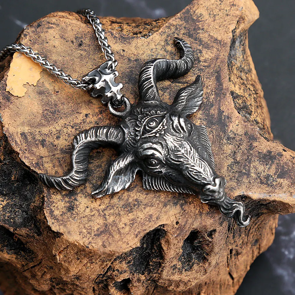 Retro Creative Viking Bull\'s Head Pendant Necklace Men Punk Domineering Stainless Steel Animal Necklace Personality Jewelry Gift