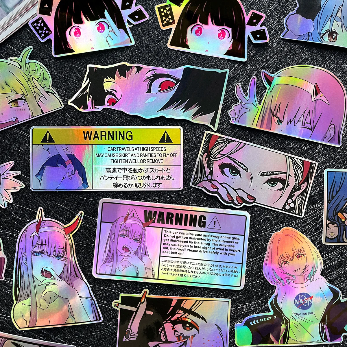 32 قطعة JDM أنيمي فتاة الليزر قوس قزح دراجة نارية ملصقات موتو دراجة سكوتر زجاج سيارة الجسم خوذة الفينيل اكسسوارات الشارات