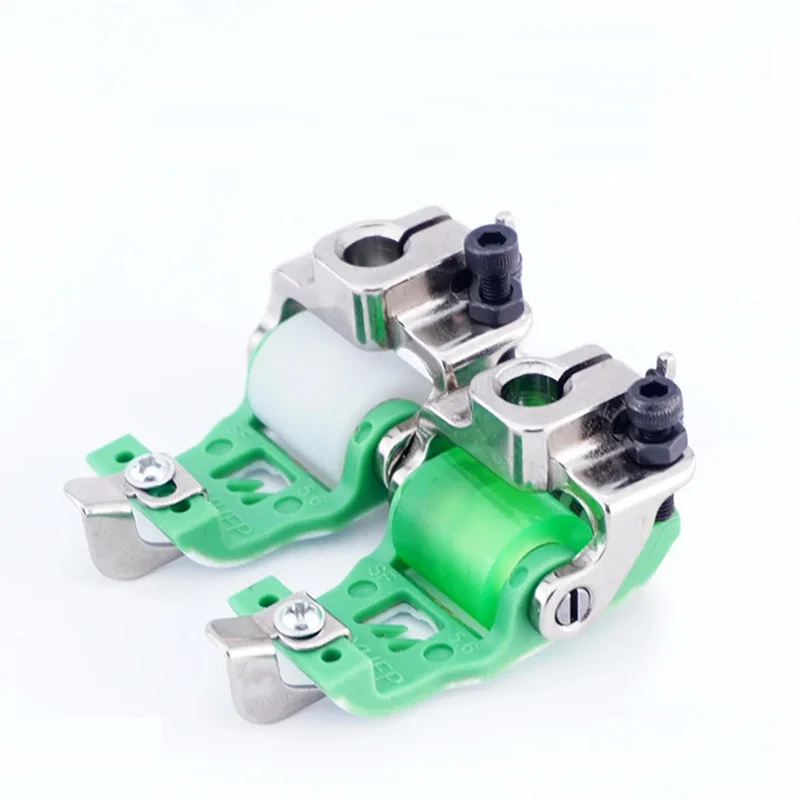 

Plastic Adjustable Roller Presser Foot With Edge Guide, Industrial Coverstitch Sewing Machine for Leather, Thin & Thick Fabric