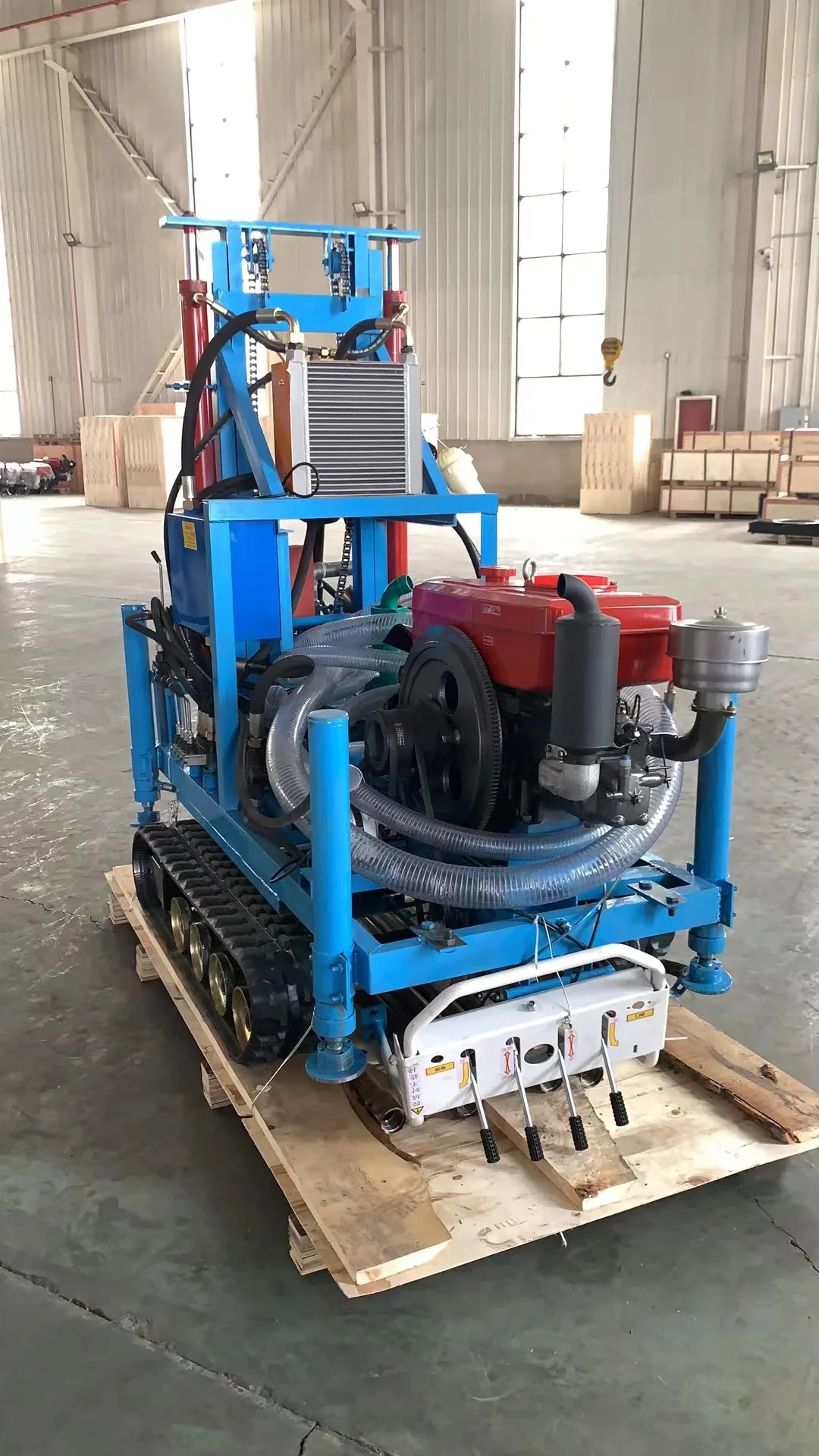 

Compact Diesel Powered Crawler Drilling Rigs for Wells Custom Depths 150m to 250m