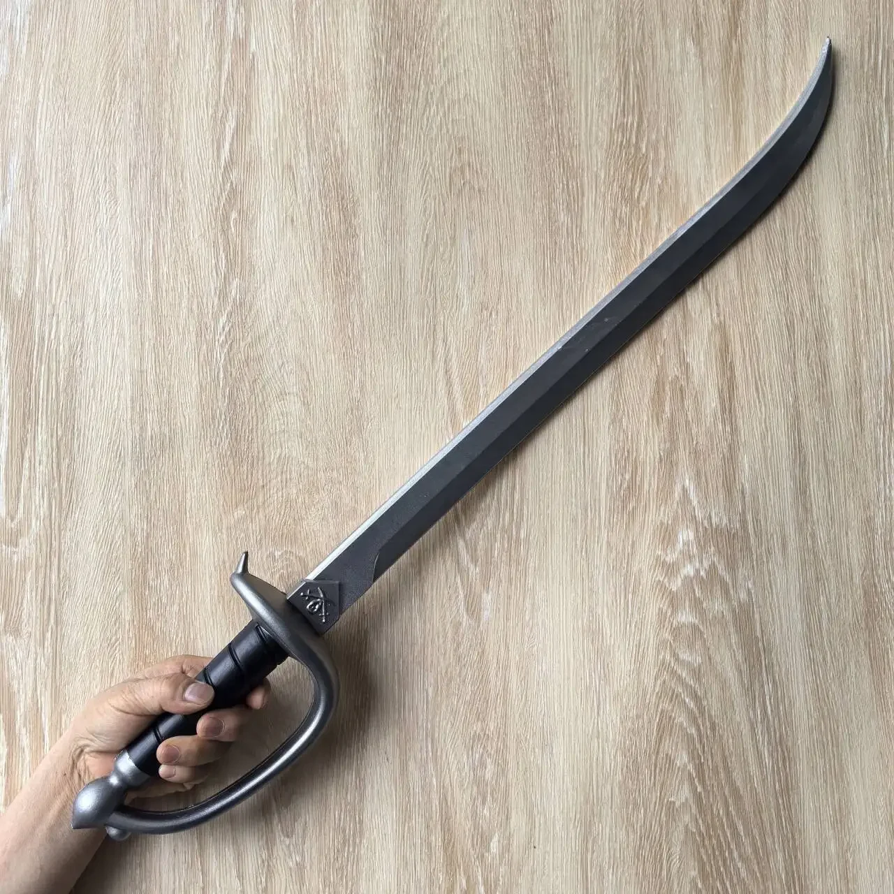 Cosplay 1:1 Pirate Knife Silver Ver. Pirate Captain Knife Pirate Sword Prop boy Playing Cos Thunder Ghost Knife PU safe 76cm