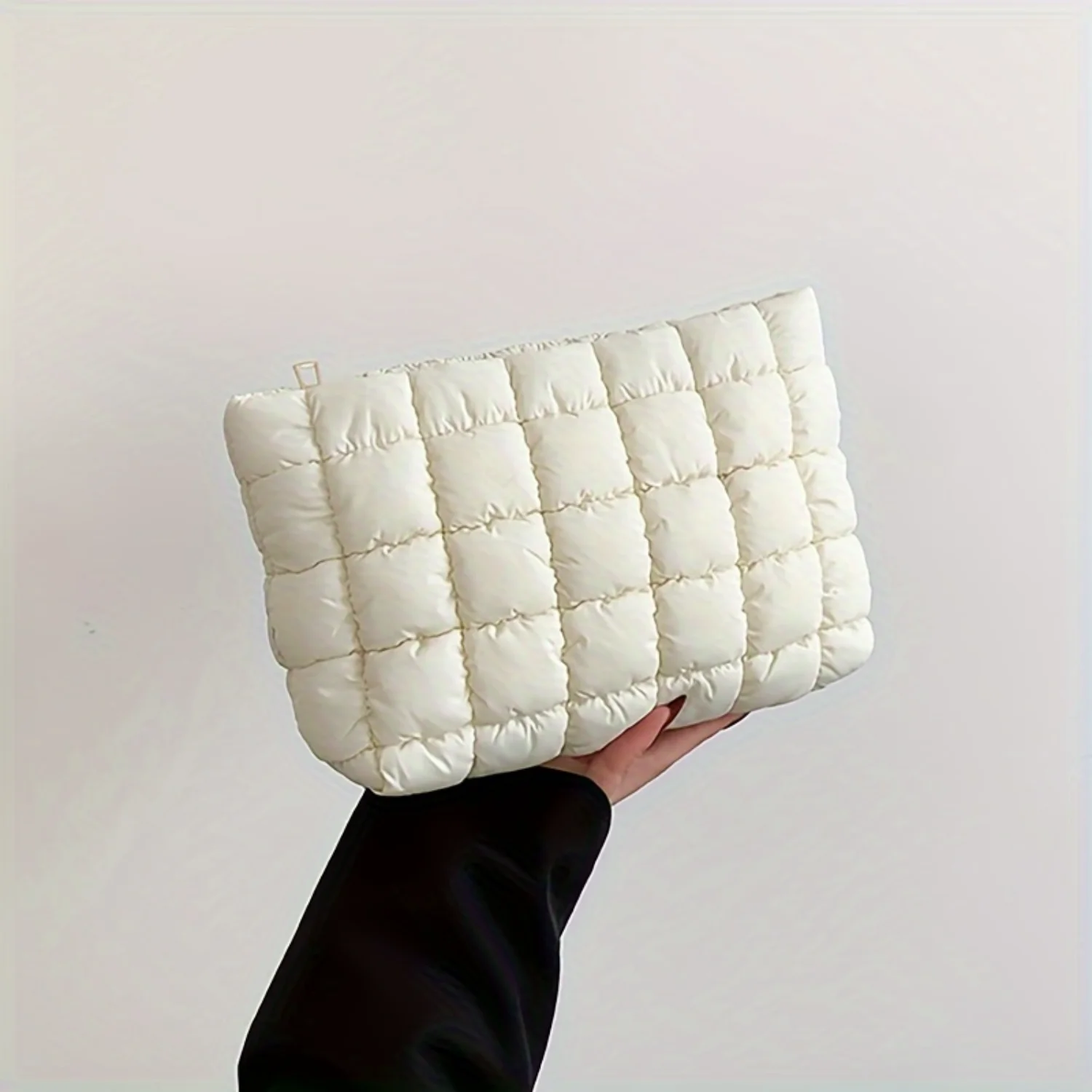 

1pc, Large Capacity Fashion Quilted Design Makeup Bag, Versatile Casual Cosmetic Clutch Bag For Travel