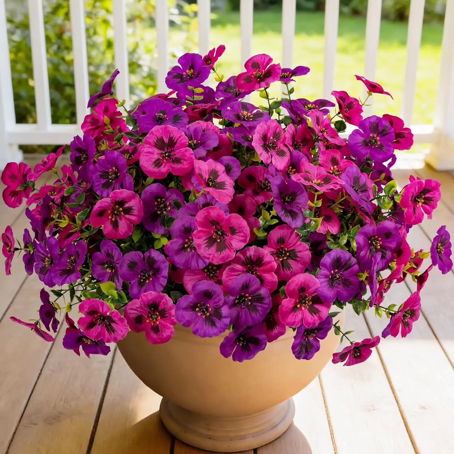 

Набор из 12 искусственных пансей, устойчивых к УФ-излучению, с двухцветными лепестками, идеально подходят для декора внутри и снаружи помещений, цвет светло-лиловый фуксия.