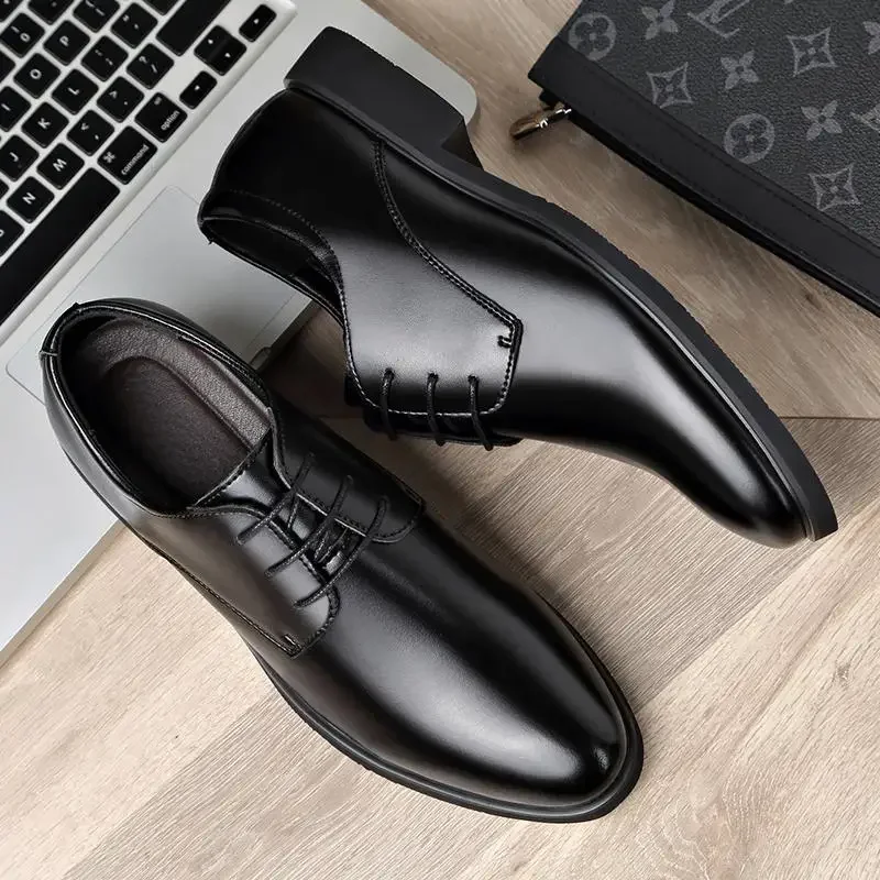 Sapatos de couro retrô masculino, mocassins empresariais, roupa formal, estilo britânico, novo