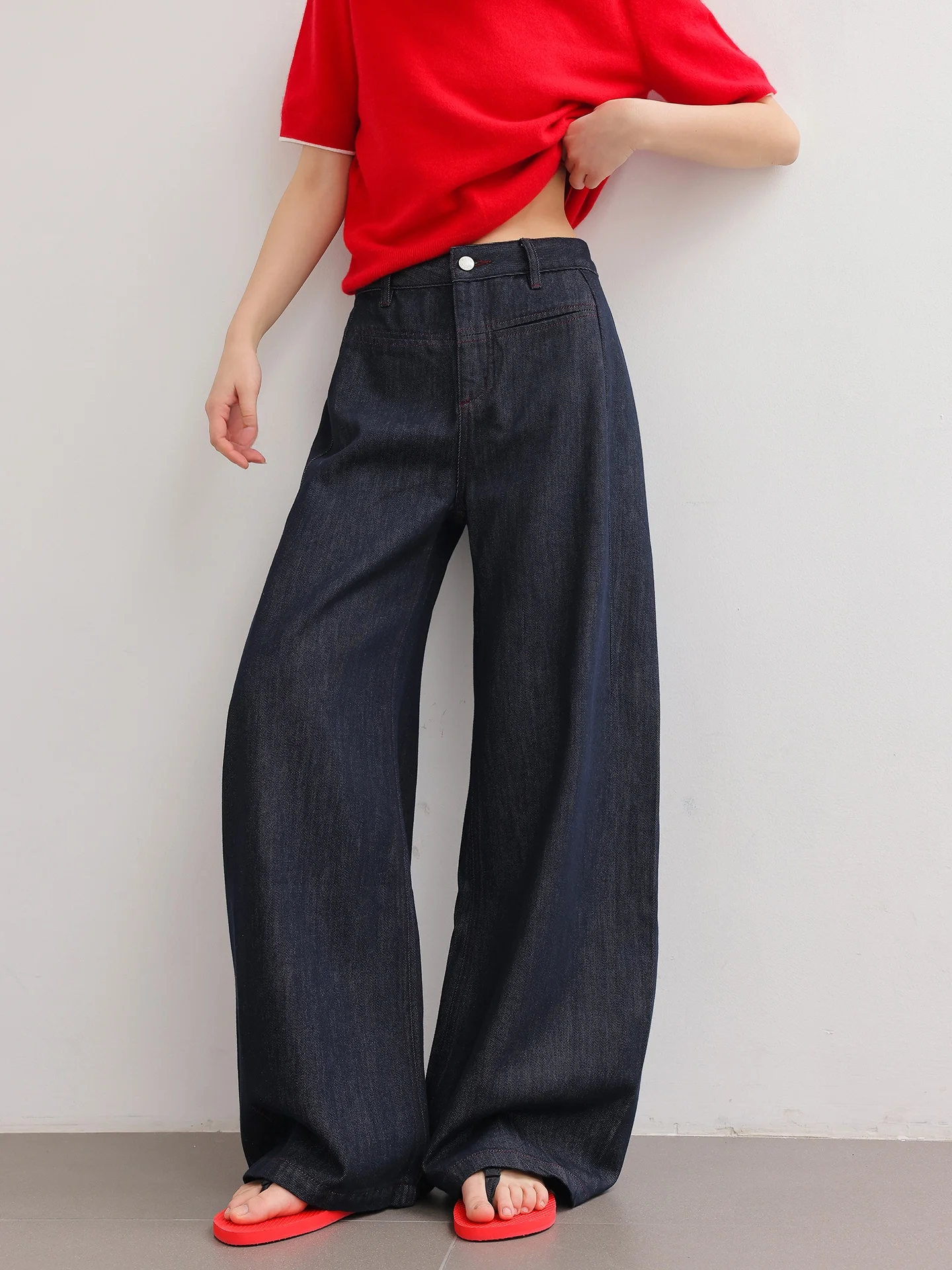 

Джинсы JWUNIQUE Classic Denim с широкими штанинами, свободного кроя, с эффектом стройности, с декоративными элементами на талии, из неэластичной ткани, зимняя коллекция