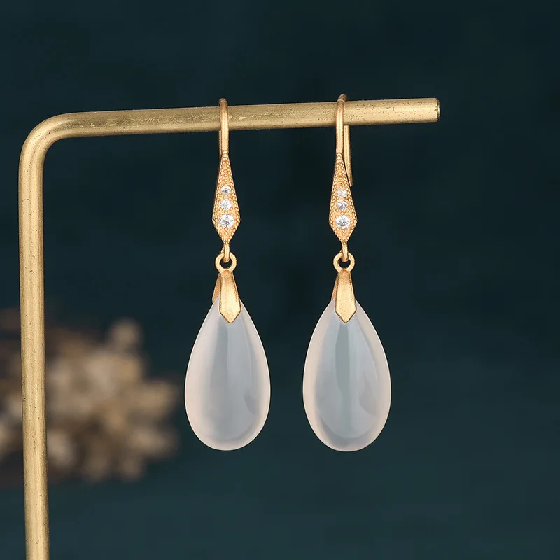 

Minimalist Chinese Style Classical Cheongsam Ear-hook with 925 Silver Natural Chalcedony Teardrop Golden Stunning Dangle Earring