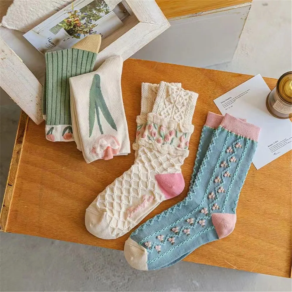 Chaussettes de Style coréen pour femmes, en coton, décontractées, à volants, mignonnes et respirantes, avec motif floral, pour équipe Kawaii, nouvelle collection 2023