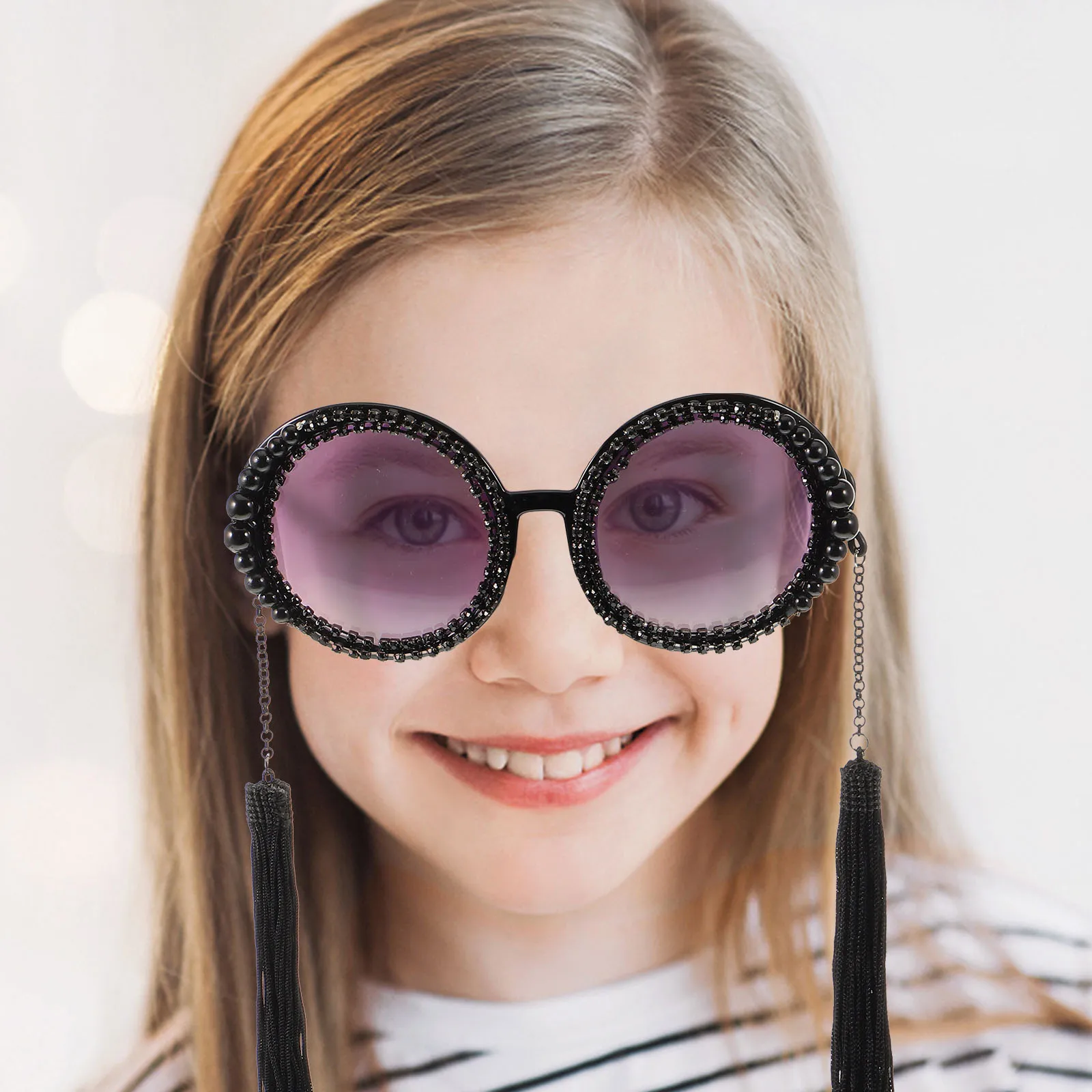 

Vintage Black Alloy Round Funny Party Decor Photo Eyewear Durable Unique Chic Goth Sunglasses For Women Fashionable Creative
