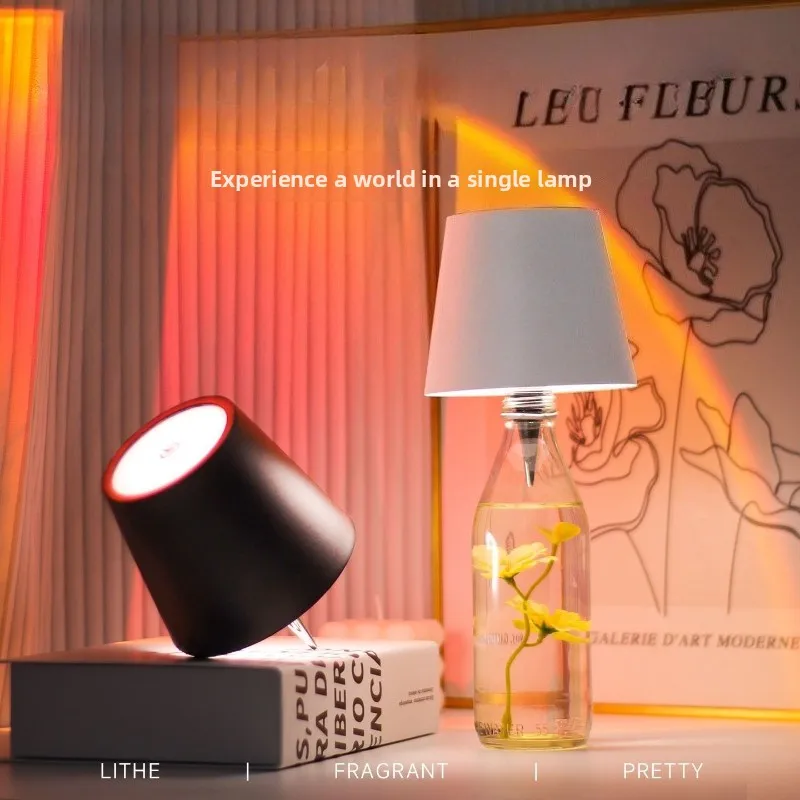 

Настольная лампа для бутылок с беспроводным сенсорным управлением и 3-мя цветами и бесступенчатым затемнением, идеально подходит для бара, украшения бутылок вина, настольное освещение