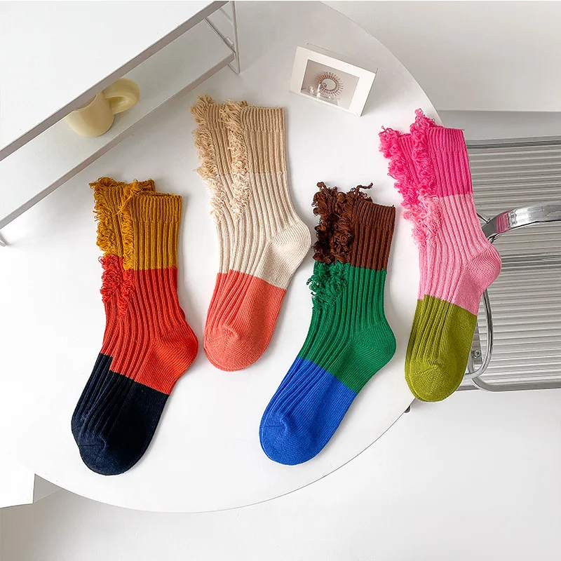 Women Color Block Ripped Socks Mid-Calf Crew Socks, Vintage Distressed Patchwork Cotton Socks, Casual Autumn Winter Streetwear