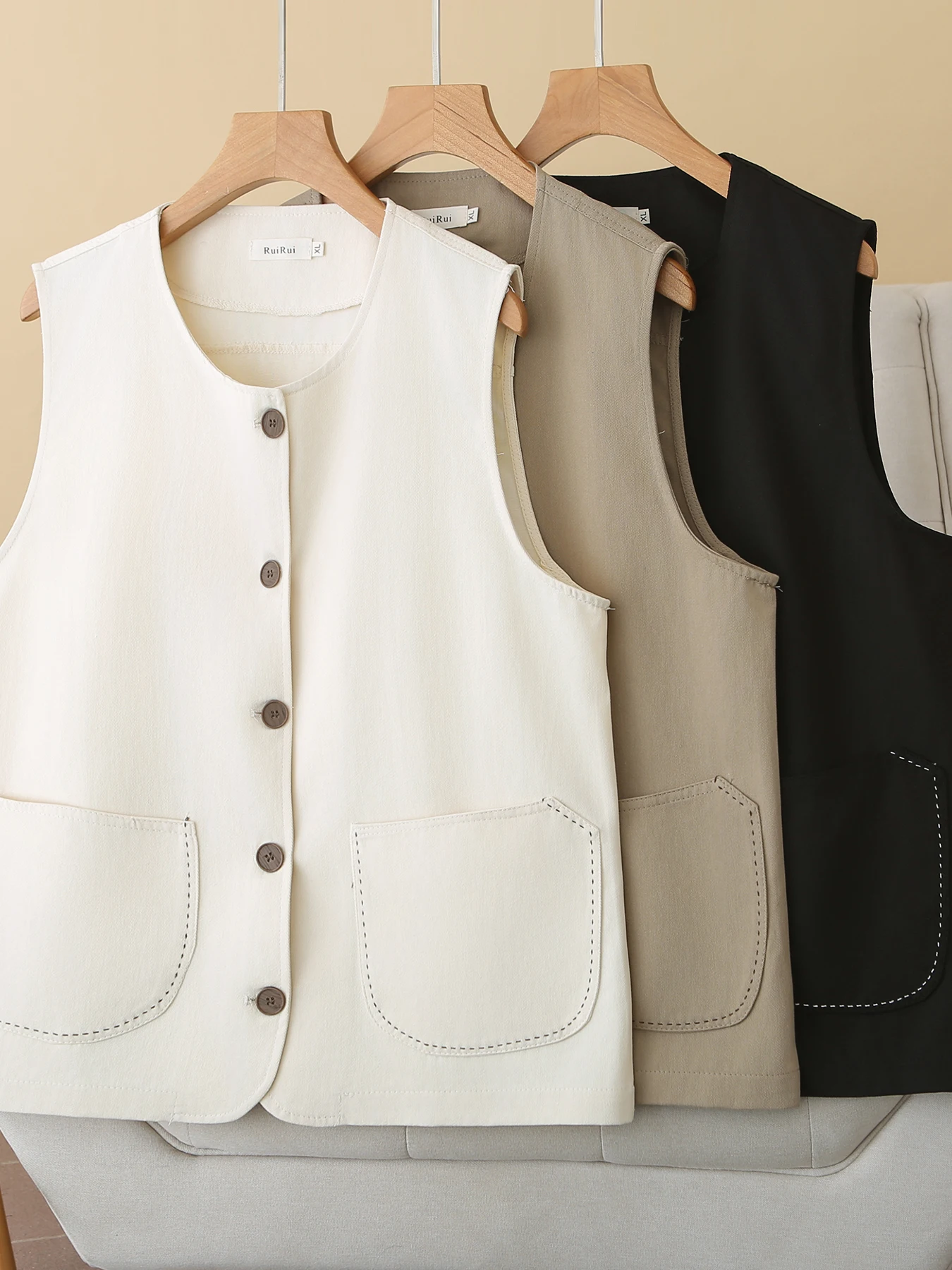 

Loose Fit round Neck Vest Women's Button Detail Pocket Workwear Jacket Outerwear Layering Top plus Size Casual Polyester