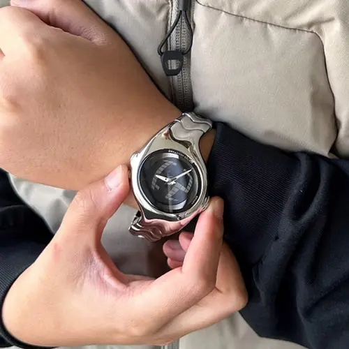 Imagen 2 del producto BENLYDESIGN GL570 Y2K Reloj digital retro para hombre Relojes electrónicos pulidos de acero inoxidable estilo BigTic para hombre