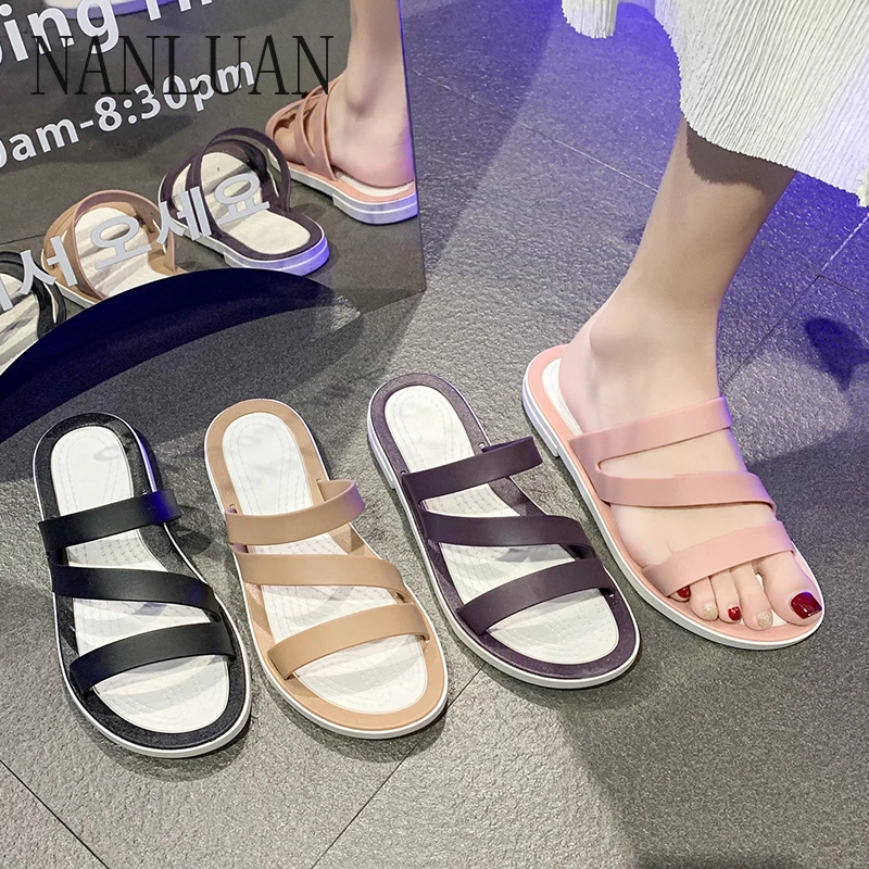 2024 Boutique moda de verano zapatillas de mujer nuevos zapatos de mujer simples de Color sólido sandalias antideslizantes de interior para las cuatro estaciones