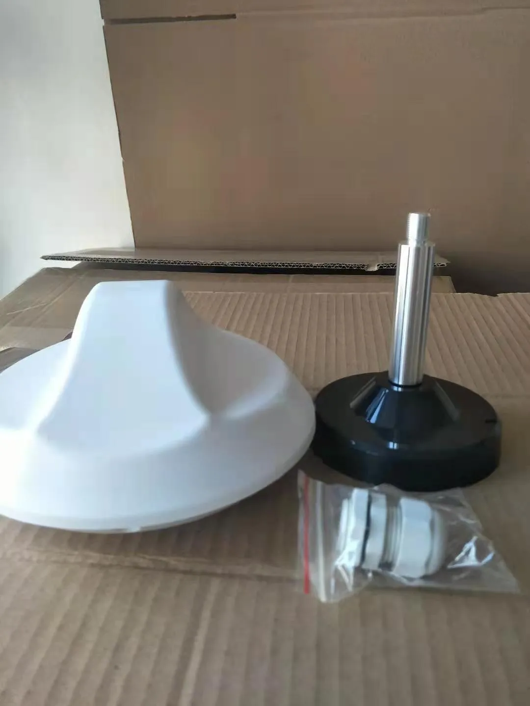 For Integrated Driving School 5G Antenna Omnidirectional MIMO Antenna Gain 3DBI Dual Polarization Car Sucker Antenna