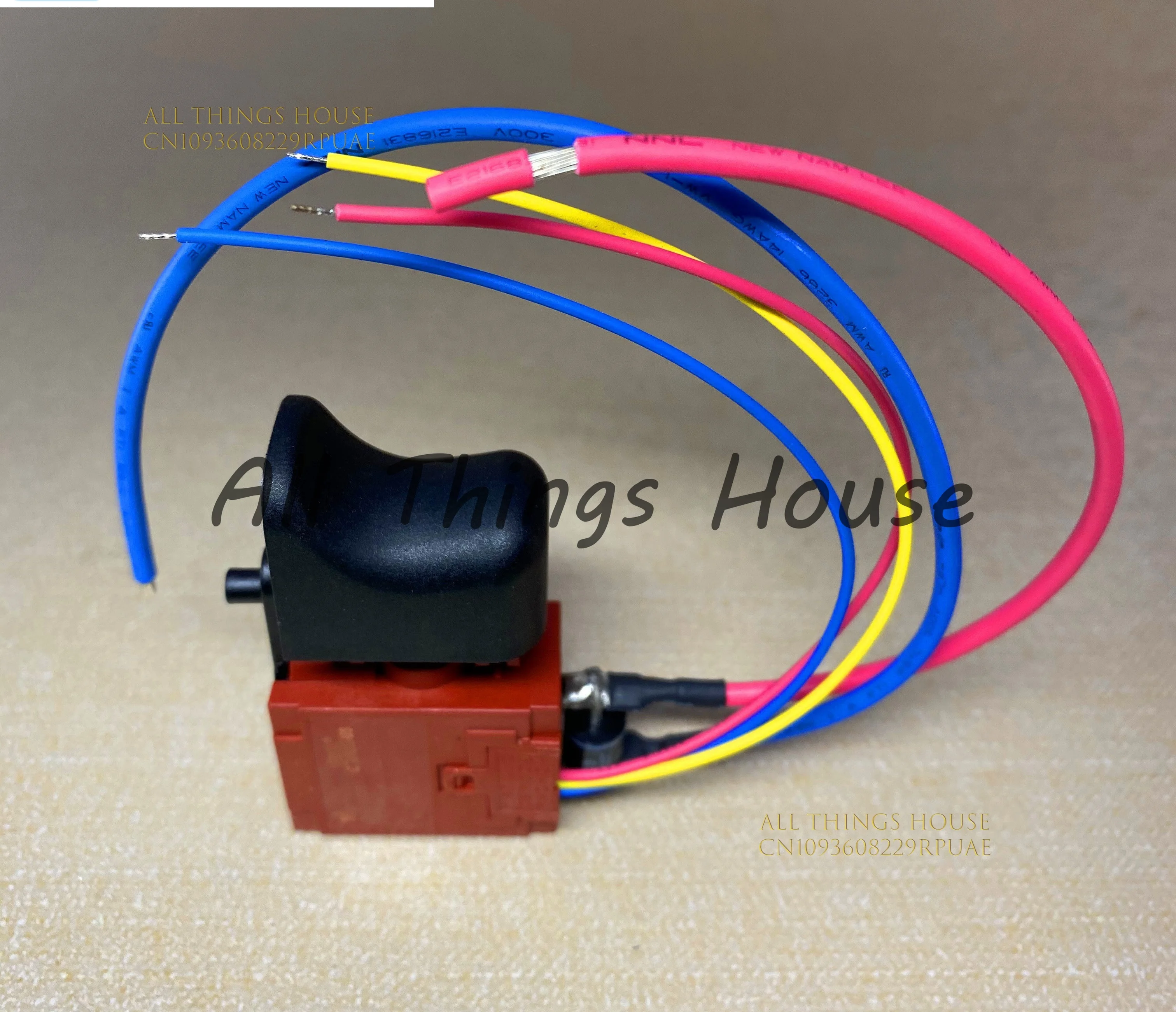 

Новый оригинальный переключатель для электродрели BGH-1120A 42VDC 20.1RA 760526010