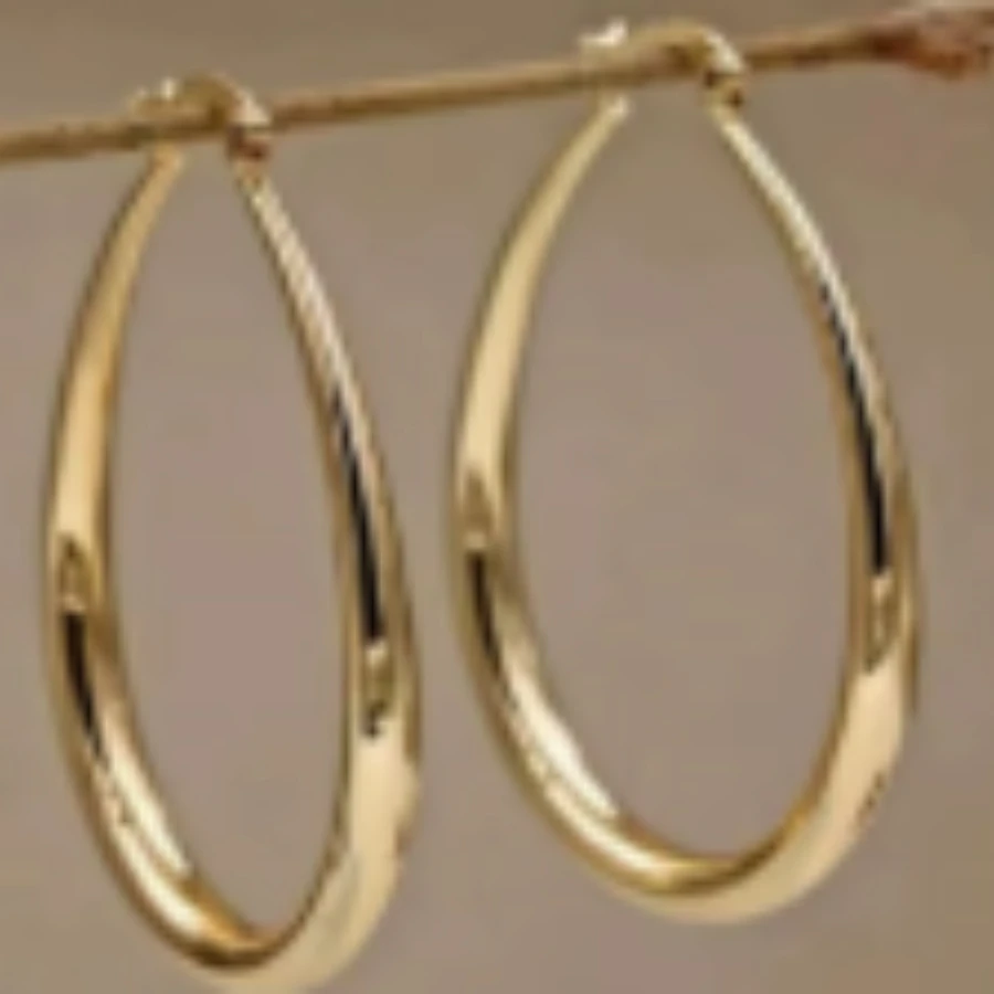 Golden smooth round earrings for women's fashion parties, wedding accessories, jewelry, Christmas gifts