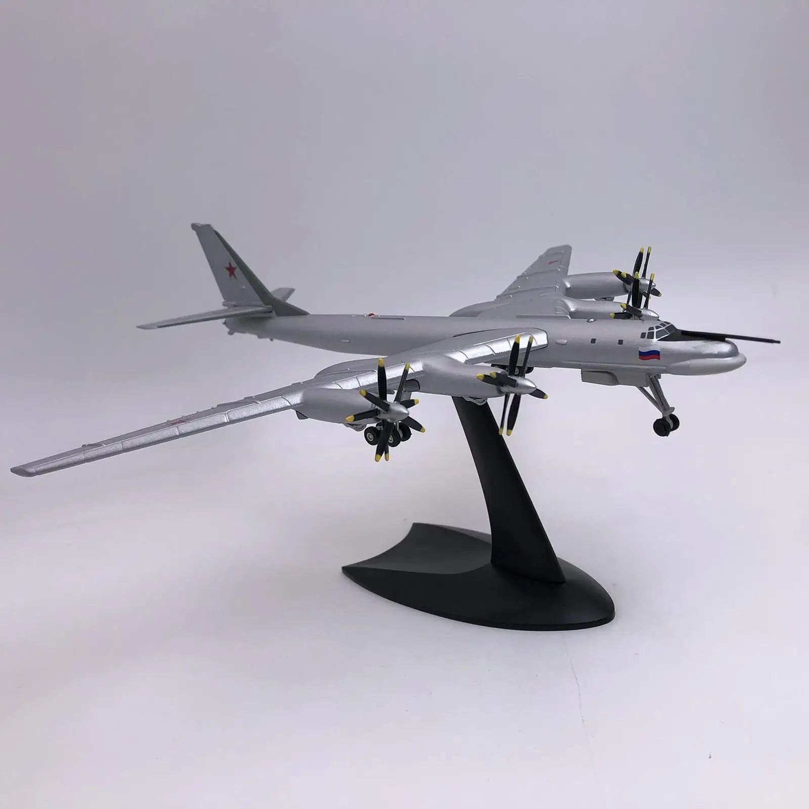 Plane Model Diecast Metal Amer 1:200 Russian TU 95MS Simulation for Collection Commemorate Kid Collectible Display Birthday Gift