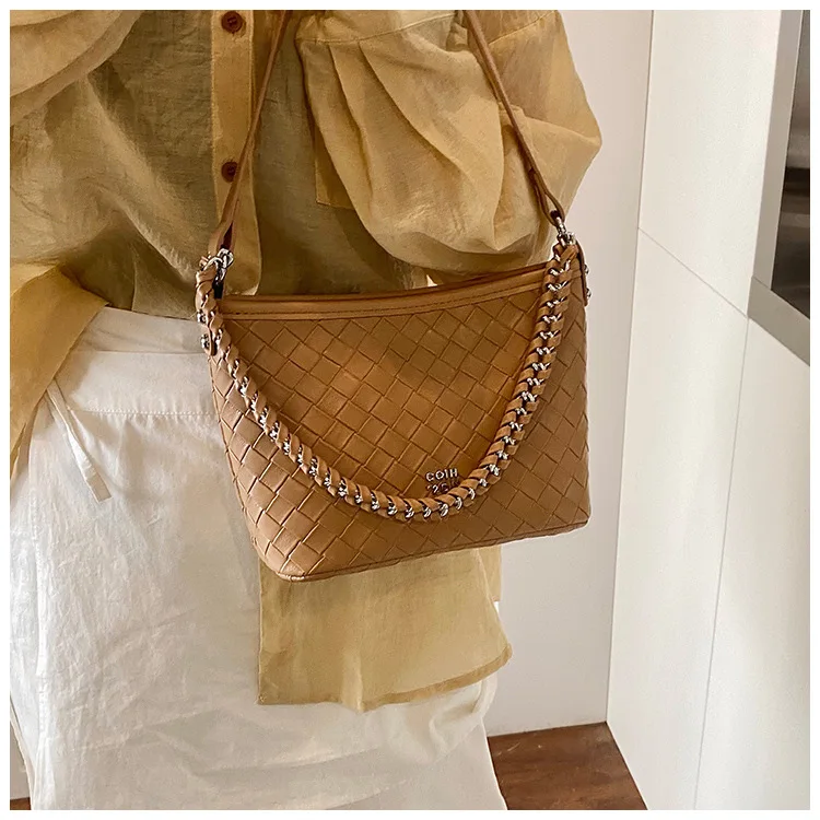

Women's Diamond Pattern Weave Bucket Underarm Bag 2025 Simple and Fashionable Shoulder Crossbody Bag