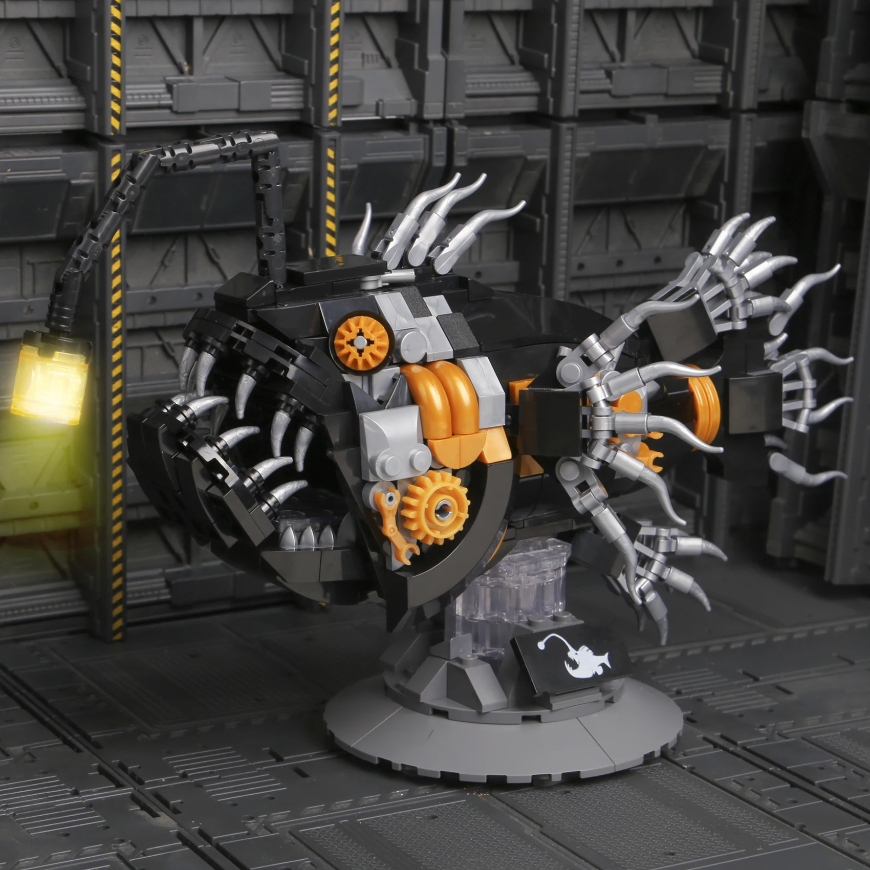 Creative Mechanical lantern Fish Building Blocks Piranha Model With Light Model Assemble Brick Toys For Kid Adult Gifts