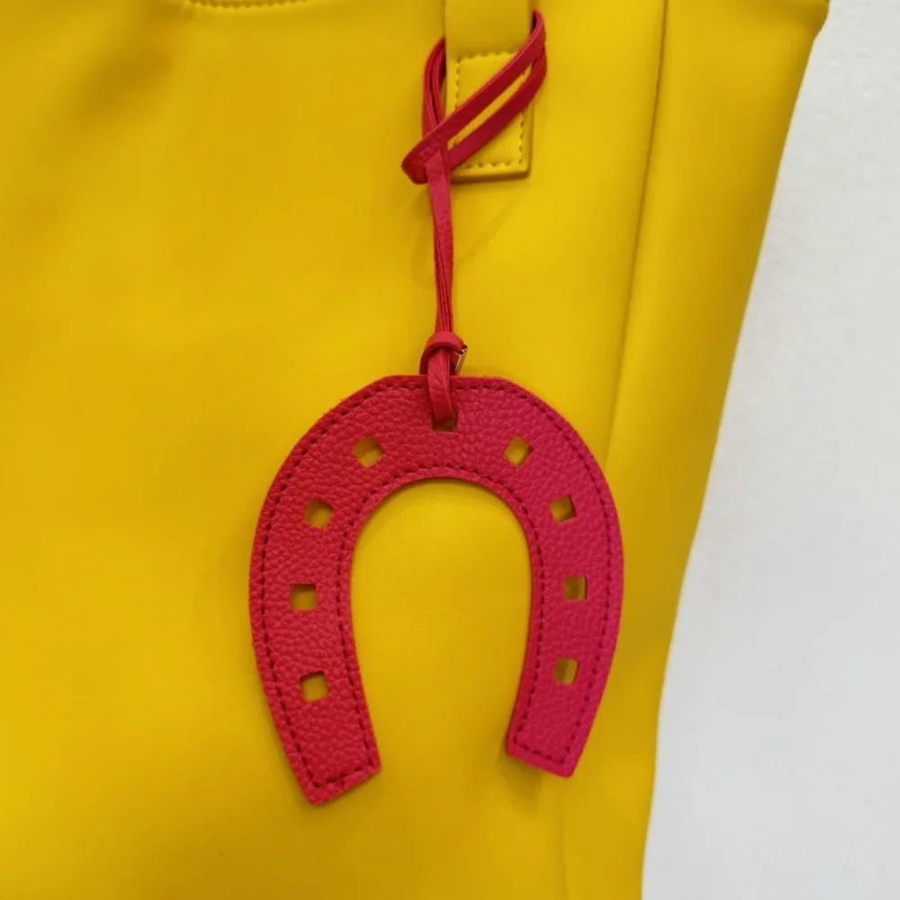 2 قطعة بسيطة عادية الحصان حافر قلادة جلدية موضة مفتاح سلسلة رائعة بلون محفظة اكسسوارات المدرسة #3