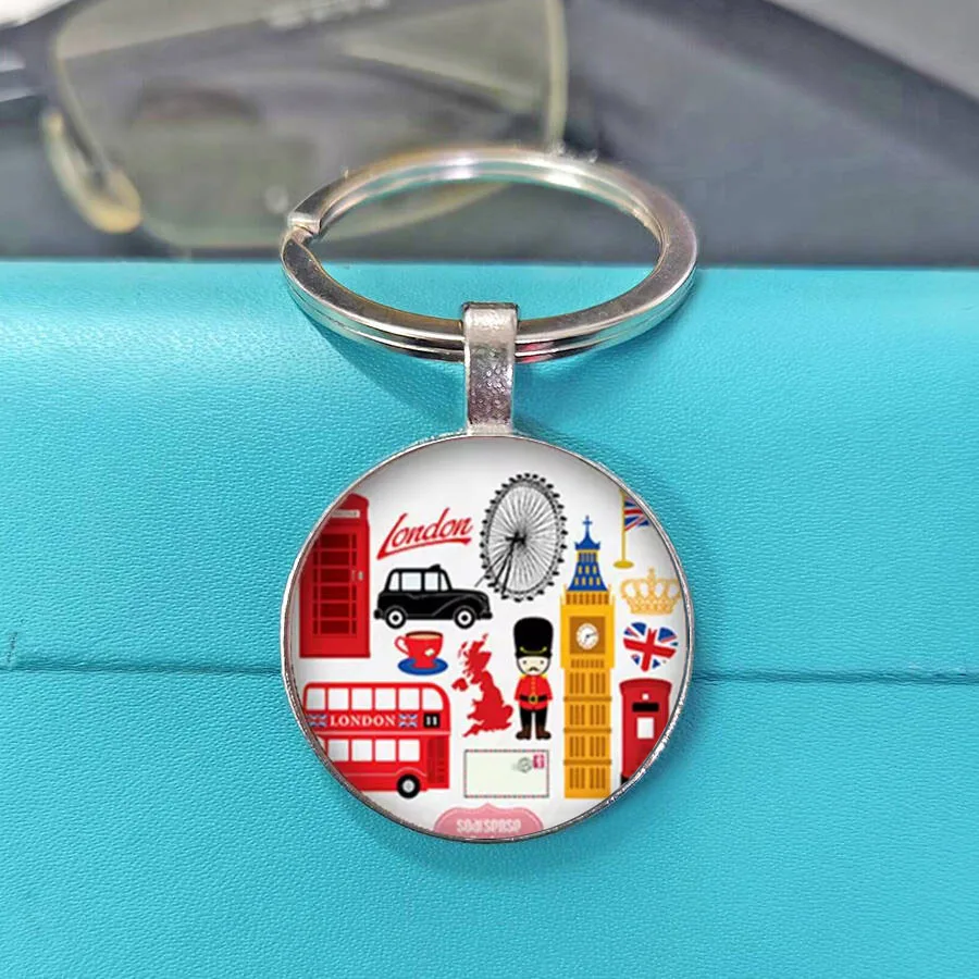 Urban Architecture Keychain Ferris Wheel Tower Bridge Red Bus Pattern Personalized Travel Gift