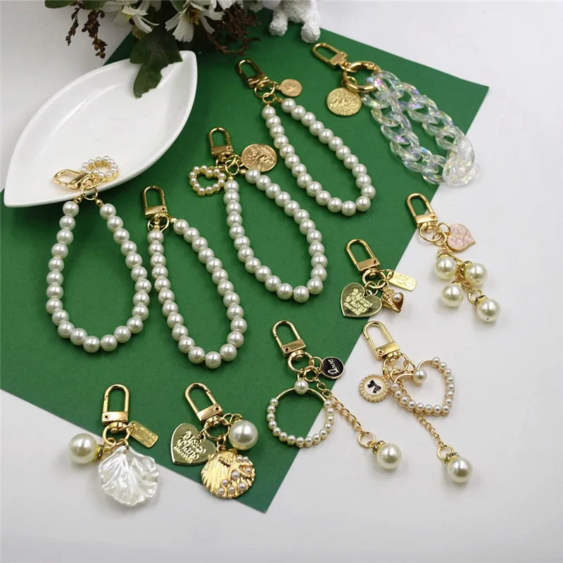 Cute Keychain Heart Pearl Shell Chain Ornaments Keyring Round Pendant Acrylic Metal Retro Beauty Keychain