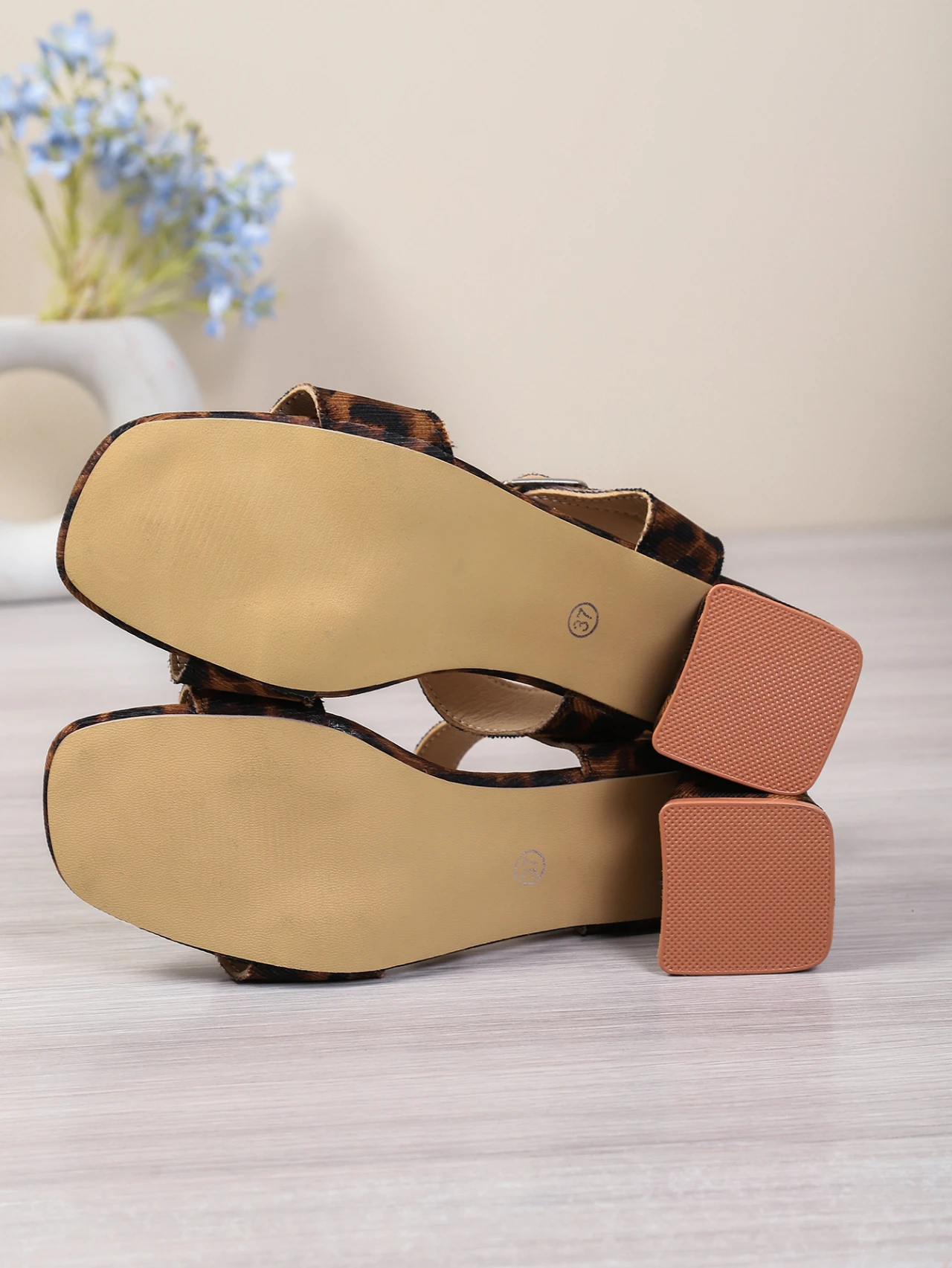 รองเท้าผู้หญิงใหม่ประจำฤดูใบไม - Women'S Shoes For Fall บทวิจารณ์และราคา