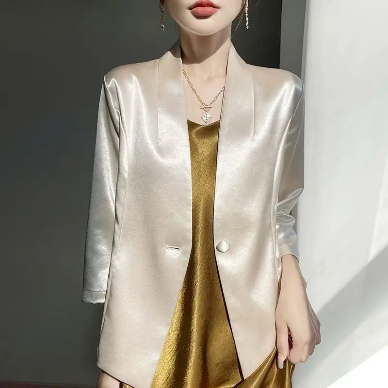 

Женская блузка-жакет из атласа с золотистым отливом, укороченная, на одной пуговице, комфортная, минималистичная, повседневная, модная, нишевая, для офиса