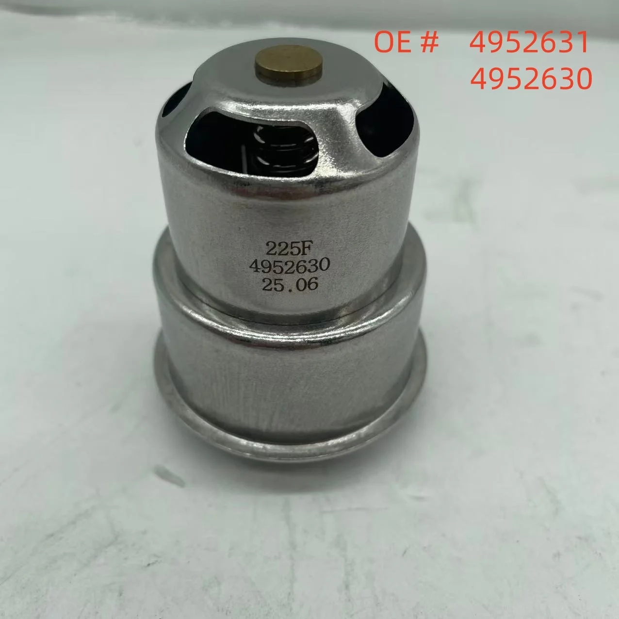 High quality Brand New 4952631 4952630 diesel engine parts thermostat For Cummins Qsx Isx Isx15 Qsx15