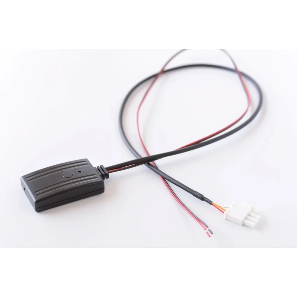 Hands-Free Streamer Car AUX Adapter For Hands-free Driving 15 Meters Range ABS Material Build For Honda GL1800