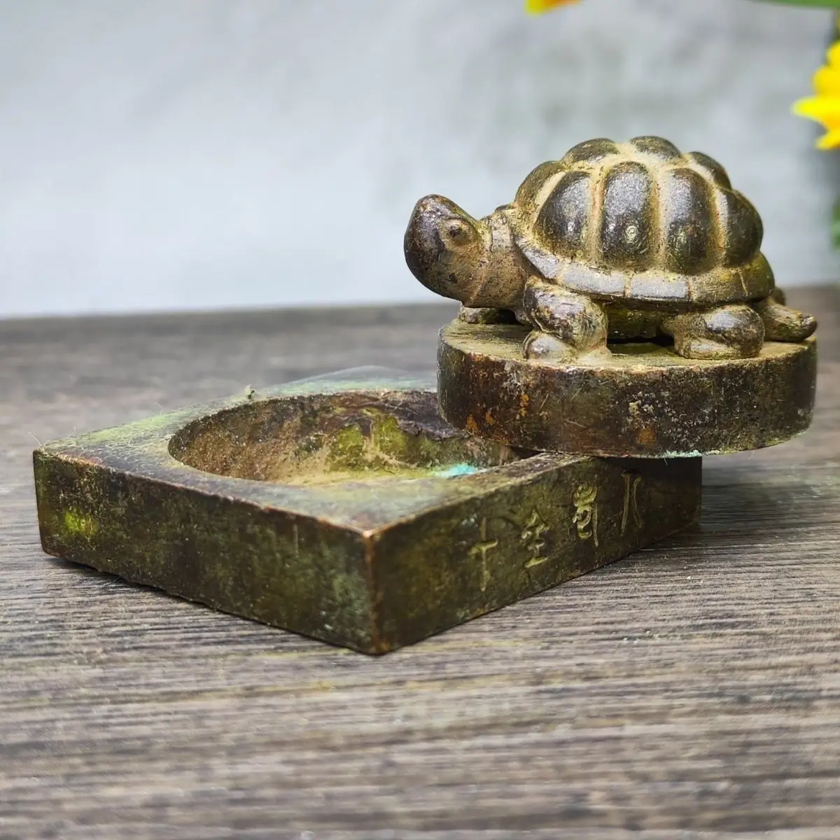 

Family brass alloy crafts solid copper turtle seal mother child old pulp ten complete turtle
