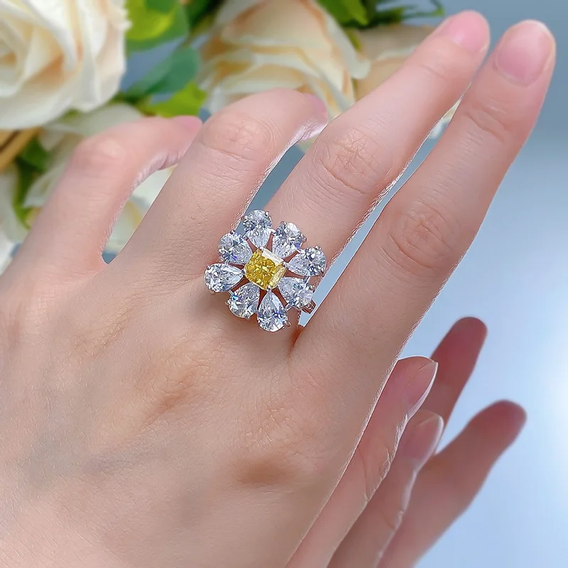 European and American Silver S925 Silver Imported High Carbon Diamond 6 * 6 Yellow Diamond Ring Ring Group Flower Cluster Weddin